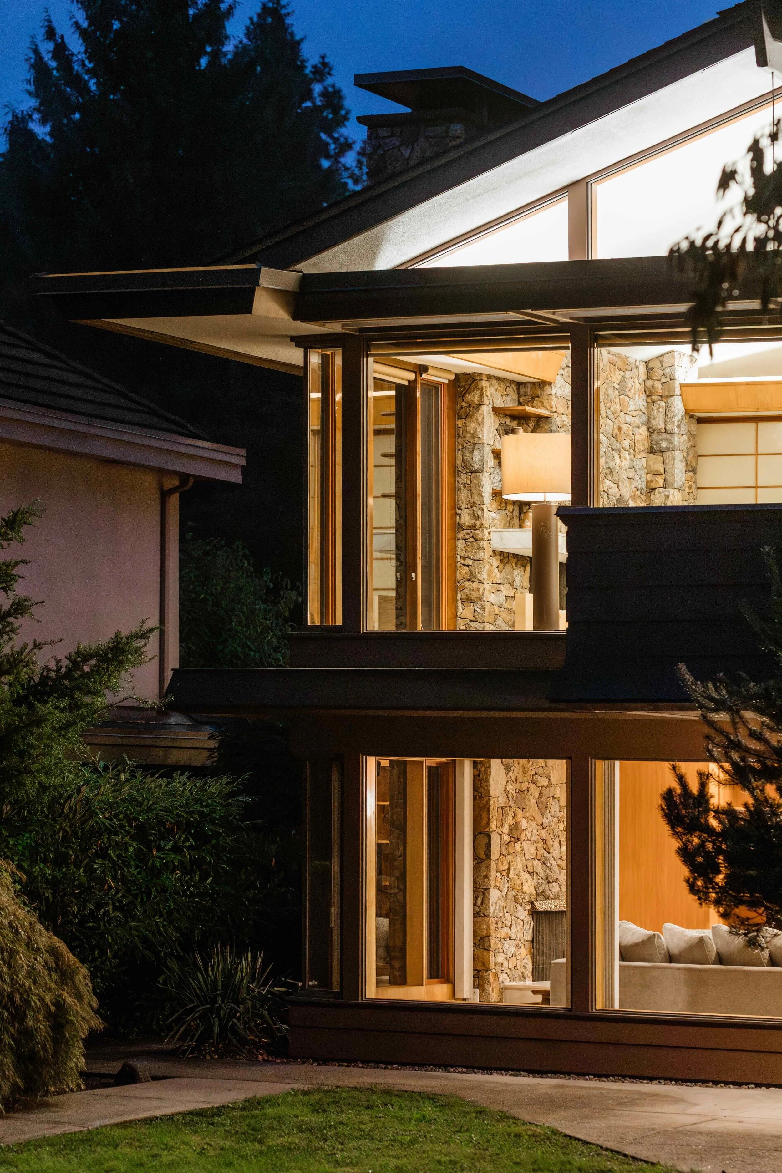 The Sakura Estate — West Coast Modern | Real Estate Agents for